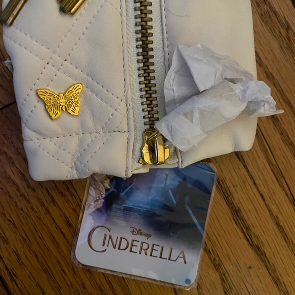 Disney White faux leather jacket- Cinderella - Picture 5 of 9
